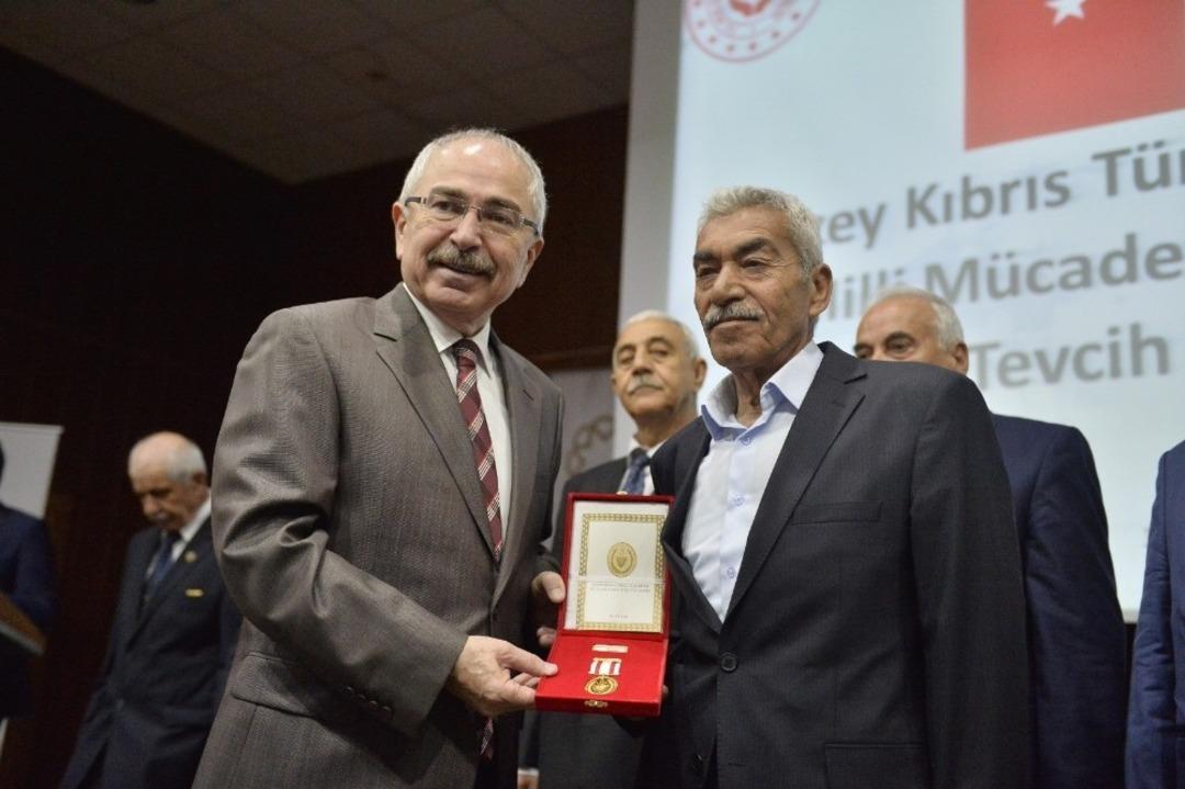 74 Kıbrıs gazisine milli m&uuml;cadele madalyası ve beratları verildi