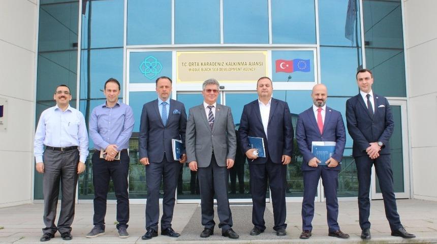 Arap &uuml;lkeleri turizm stratejisi iş birliği g&ouml;r&uuml;şmesi