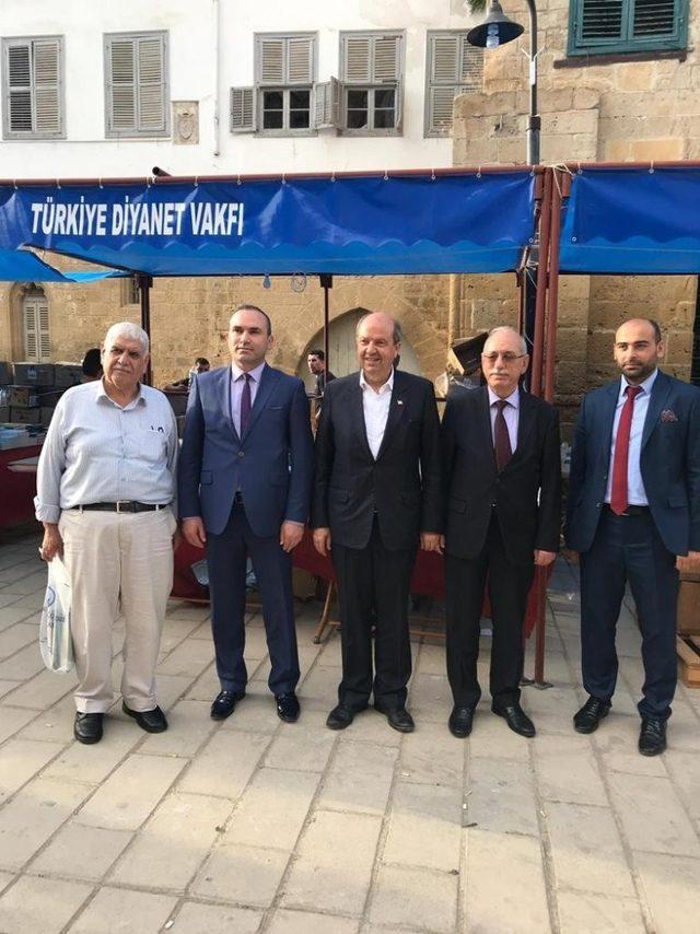 KKTC Başbakanı Ersin Tatar Hala Sultan Kitap Günleri’ni ziyaret etti