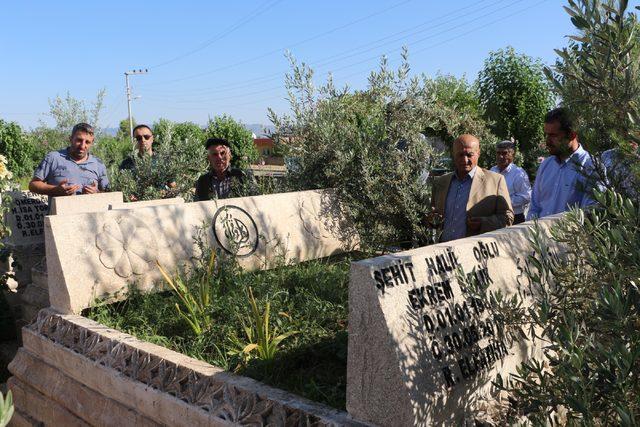 PKK'lı teröristlerin saldırısında ölen 4 kişi mezarları başında anıldı