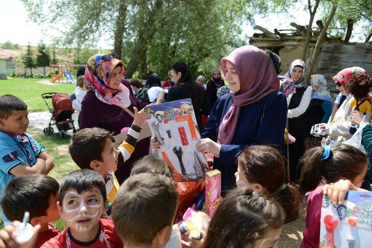 Bahçelievler KKSM’den köy okuluna sürpriz G4