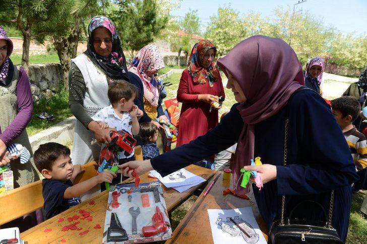 Bahçelievler KKSM’den köy okuluna sürpriz G5