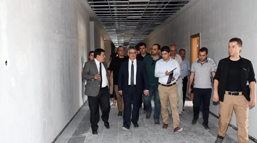 Vali Pekmez hükümet konağı ve hizmet içi eğitim merkezi inşaatını inceledi