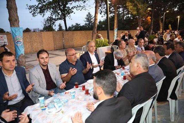 Suluova Belediyesinden halk iftarı