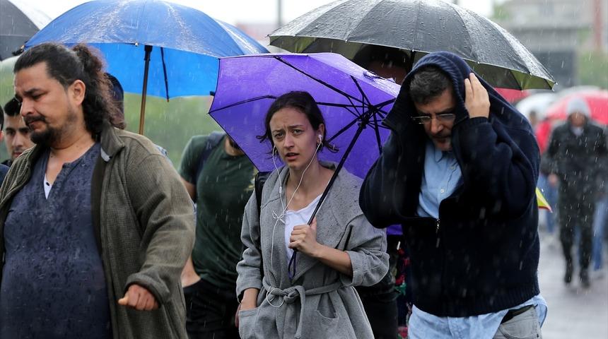 Meteoroloji'den son dakika hava durumu tahmini! Çarşamba günü İstanbul'a yağmur geliyor