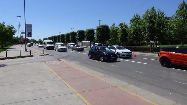 Metrelerce sürüklenen motosiklet sürücüsünü ekipmanı kurtardı