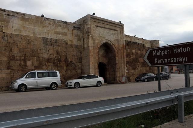 781 yıllık kervansaray tarihe meydan okuyor