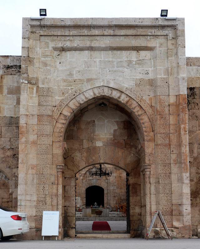 781 yıllık kervansaray tarihe meydan okuyor