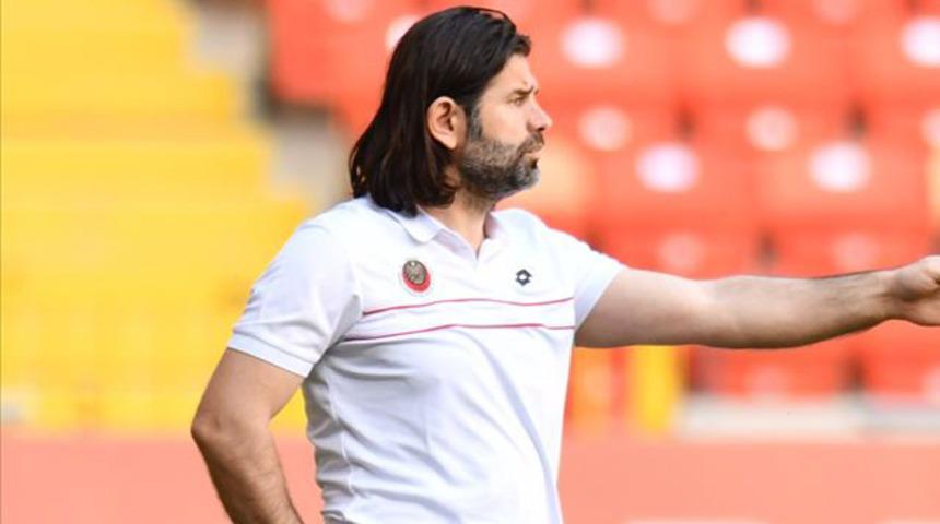 Kasımpaşa'nın yeni teknik direktörü İbrahim Üzülmez