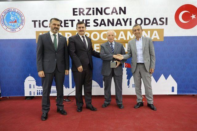 Erzincan Ticaret ve Sanayi Odasının iftarına yoğun ilgi