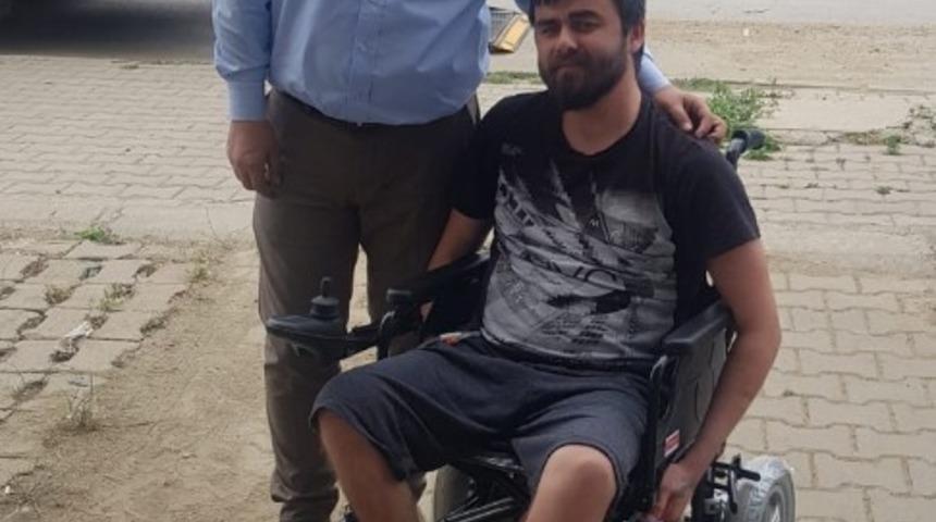 Salihli Belediyesinden engelli gence &ccedil;ifte bayram sevinci