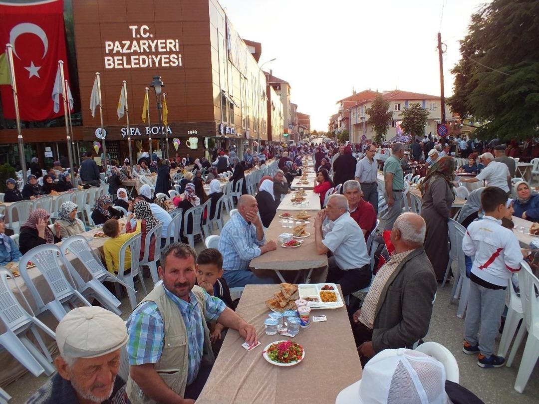 Pazaryeri&rsquo;nde 3 bin kişilik iftar