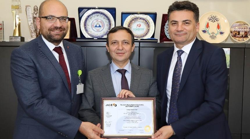 Erciyes Pediatrik Kemik İliği Nakli Merkezi JACIE Akreditasyonu Alarak Türkiye’de Bir İlki Başardı