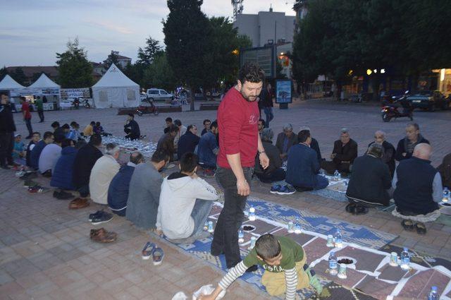 Tavşanlı’da ’Ümmet İftarı’ programı