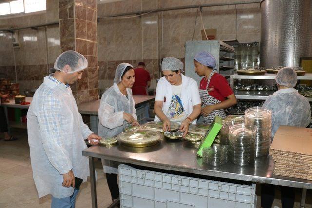 Adana’da bayram öncesi gıda denetimi