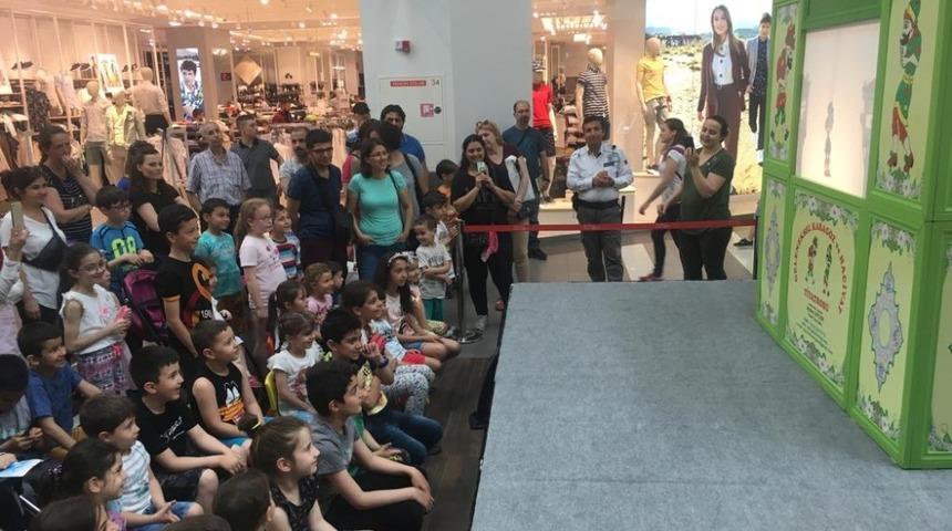 Forum Magnesia&rsquo;da Hacivat Karag&ouml;z g&ouml;sterisi