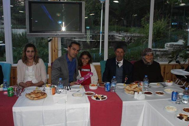 Emet’te şehit yakınları ve gaziler onuruna iftar yemeği