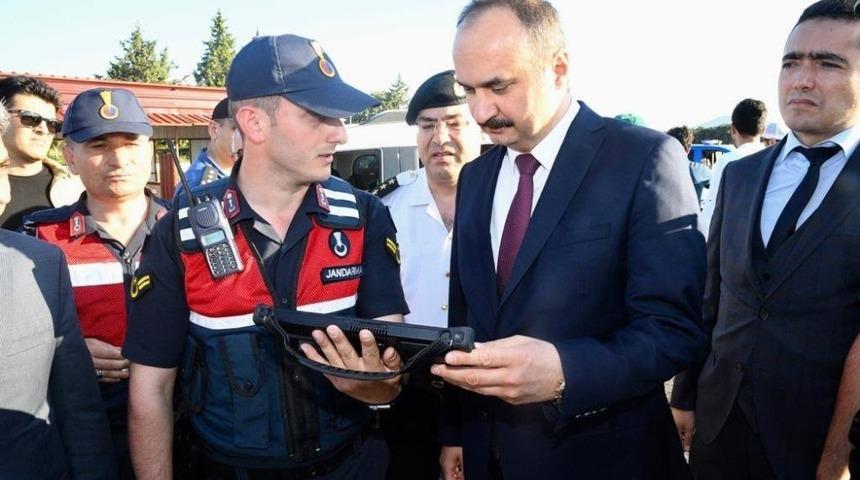 Vali Canalp trafik uygulamalarını denetledi