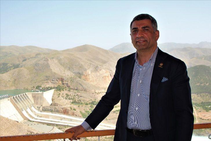 Milletvekili Erol, Keban Barajı ve Çimento fabrikasında incelemelerde bulundu G1