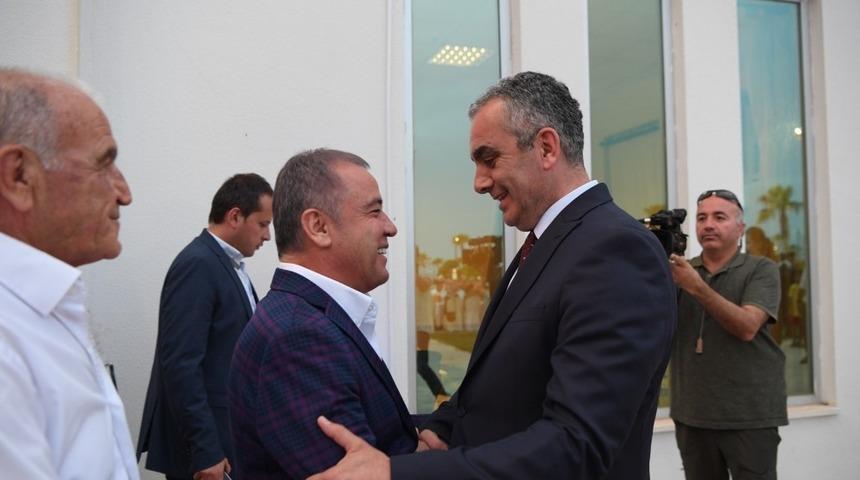 Başkan Esen&rsquo;den &ccedil;alışanlara bayram m&uuml;jdesi