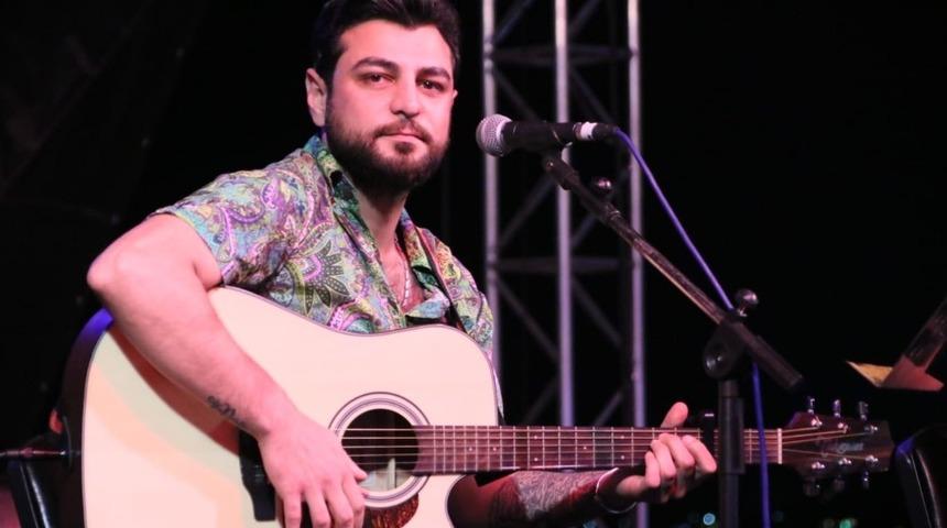 Ramazan etkinliklerinde 70&rsquo;li yılların şarkılarına eşlik ettiler