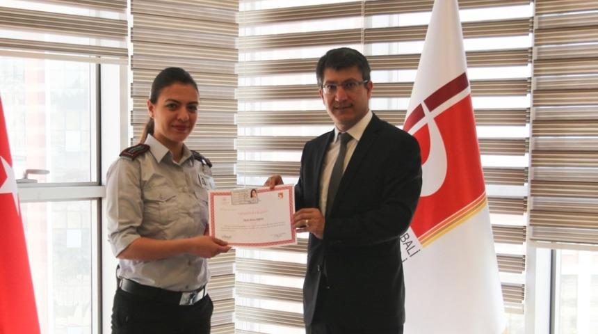 &Uuml;niversite personelleri ilk yardım eğitimlerini tamamladı