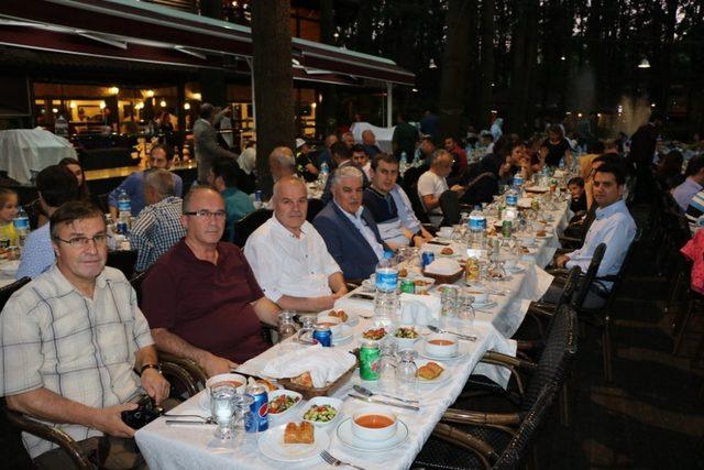 Gazeteciler iftarda buluştu