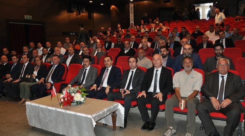 Karslı turizmcilere eğitim semineri verildi