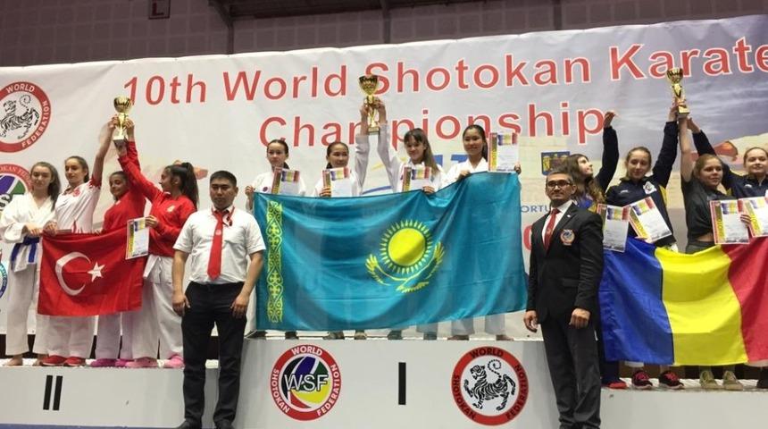 Diyarbakırlı Sena, karatede d&uuml;nya ikincisi oldu