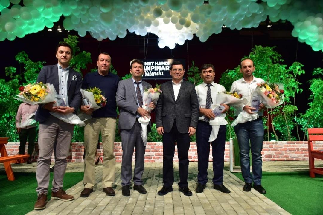 Edebiyat &ouml;d&uuml;lleri sahiplerini buldu