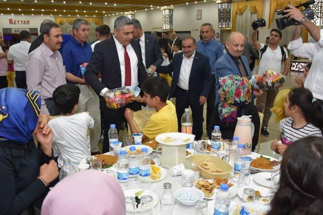 MTSO’dan yetimlere iftar verildi