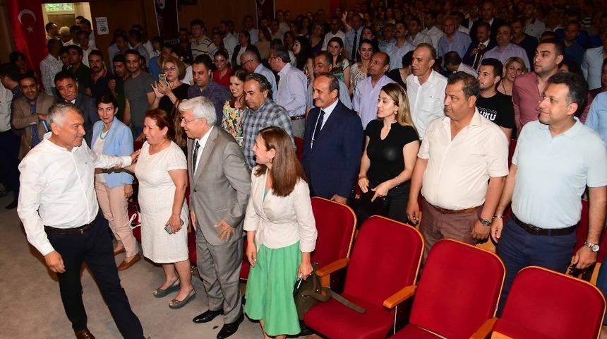 Karalar: "Belediyeyi kaostan &ccedil;ıkarıp, &ouml;v&uuml;n&uuml;lecek hale getireceğiz"