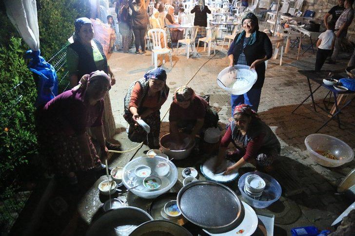 2 yıldır aynı sofrada oruç açıyorlar G5