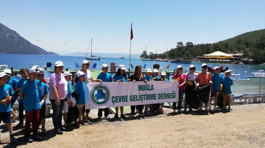 Ağaç katliamının yaşandığı koyda bayram temizliği