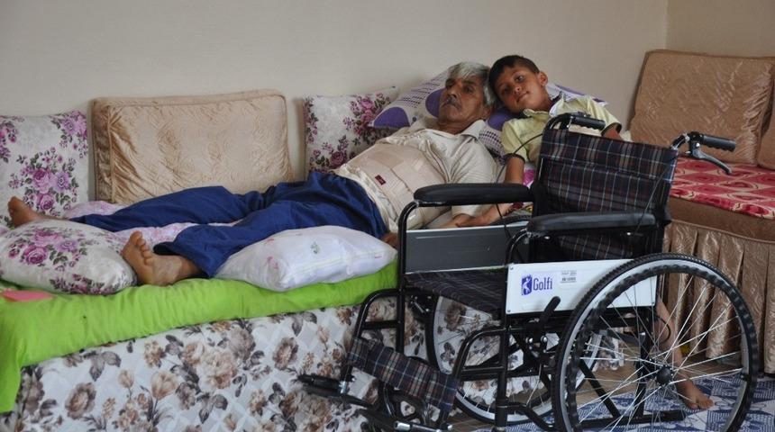 İncirliova’da bayram öncesi iki engelli daha sevindirildi