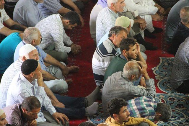 Peygamberler diyarında Ramazan’ın son cuma namazı kılındı