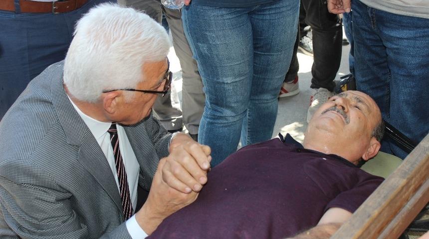 Cuma&rsquo;da fenalaştı, ilk m&uuml;dahaleyi doktor belediye başkanı yaptı