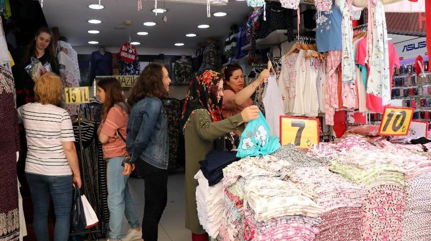 İkramiyesini alan çarşıya koştu