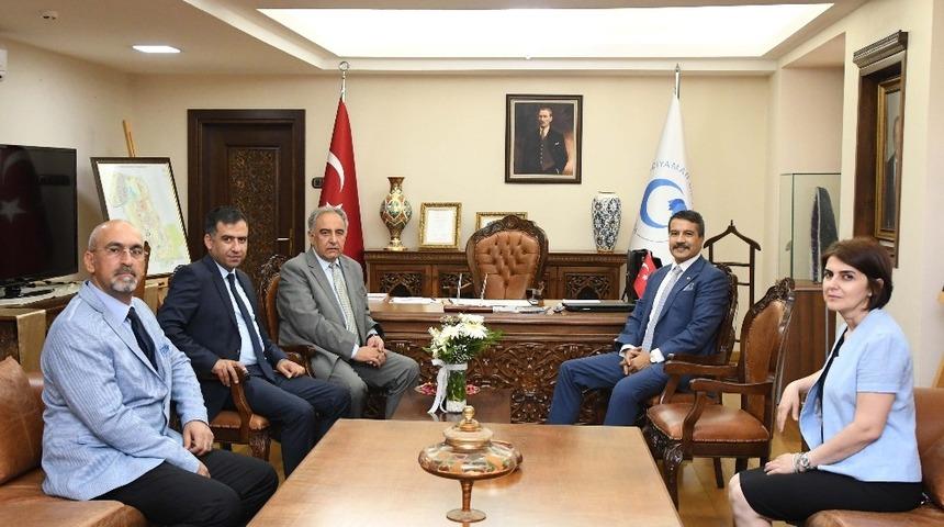 Müdür Alper ile Müdür Öz, Rektör Turgut ile bir araya geldi