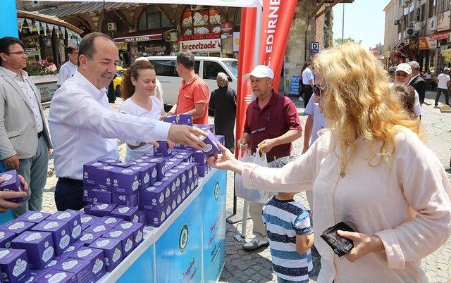 Edirne’de 15 bin adet kandil simidi dağıtıldı