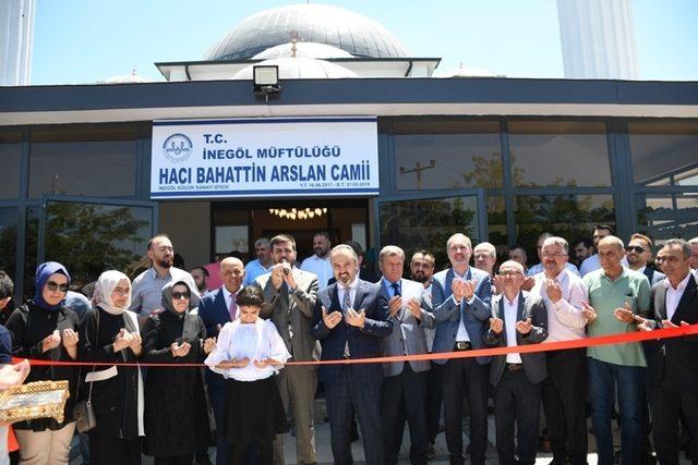 Hacı Bahattin Arslan Camii ibadete açıldı