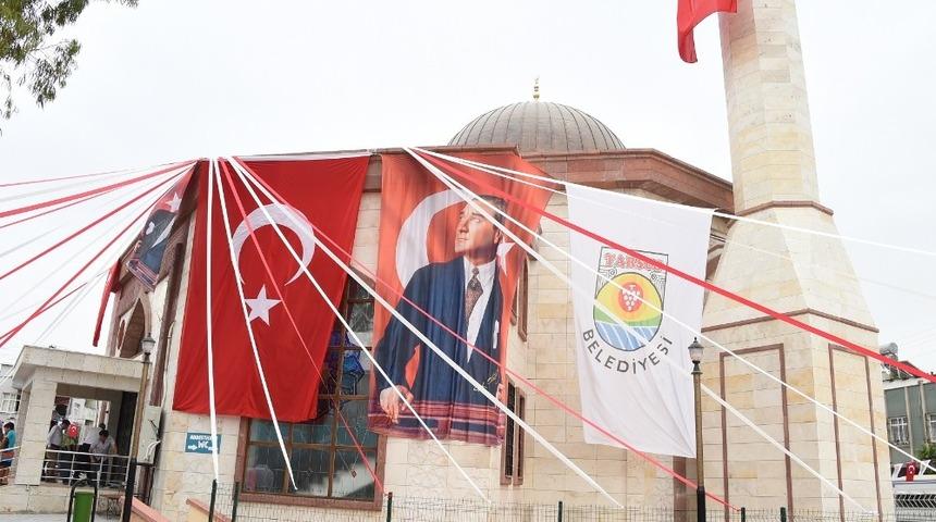 Tarsus Huzur Cami ibadete a&ccedil;ıldı