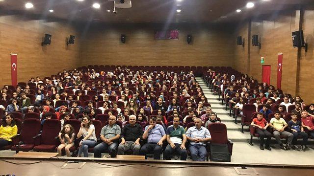 En küçüğü araştırma söyleşisi