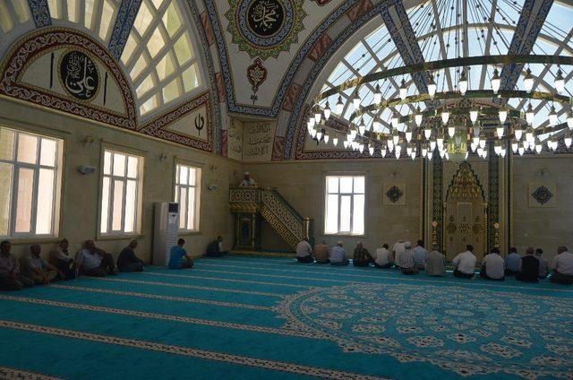 Selendi Merkez Yeni Cami ibadete açıldı