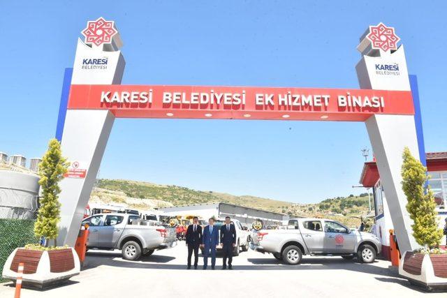 Karesi’de haşereyle mücadele başladı