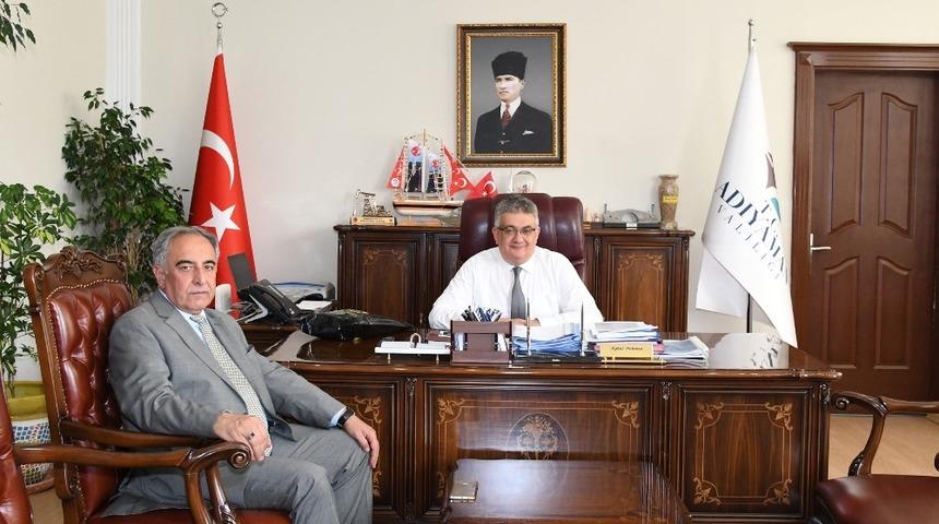 Rektör Turgut Vali Pekmez ile bir araya geldi