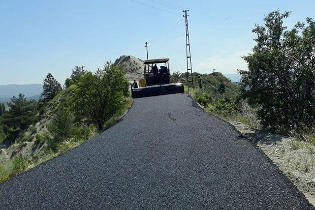 Karabük’te asfalt çalışmaları devam ediyor