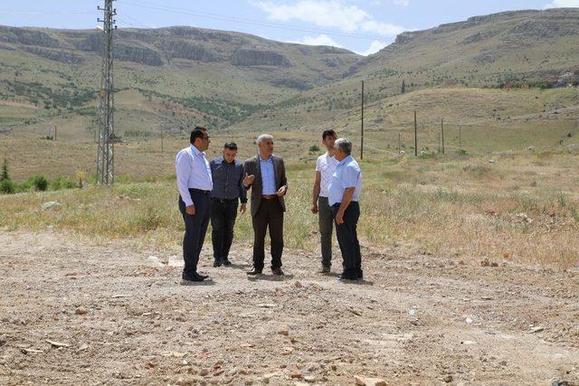 Başkan Güder yeni imar yolu açma çalışmalarını yerinde inceledi