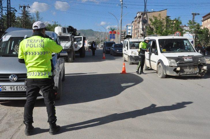 Yüksekova’da bayram öncesi huzur uygulaması G4