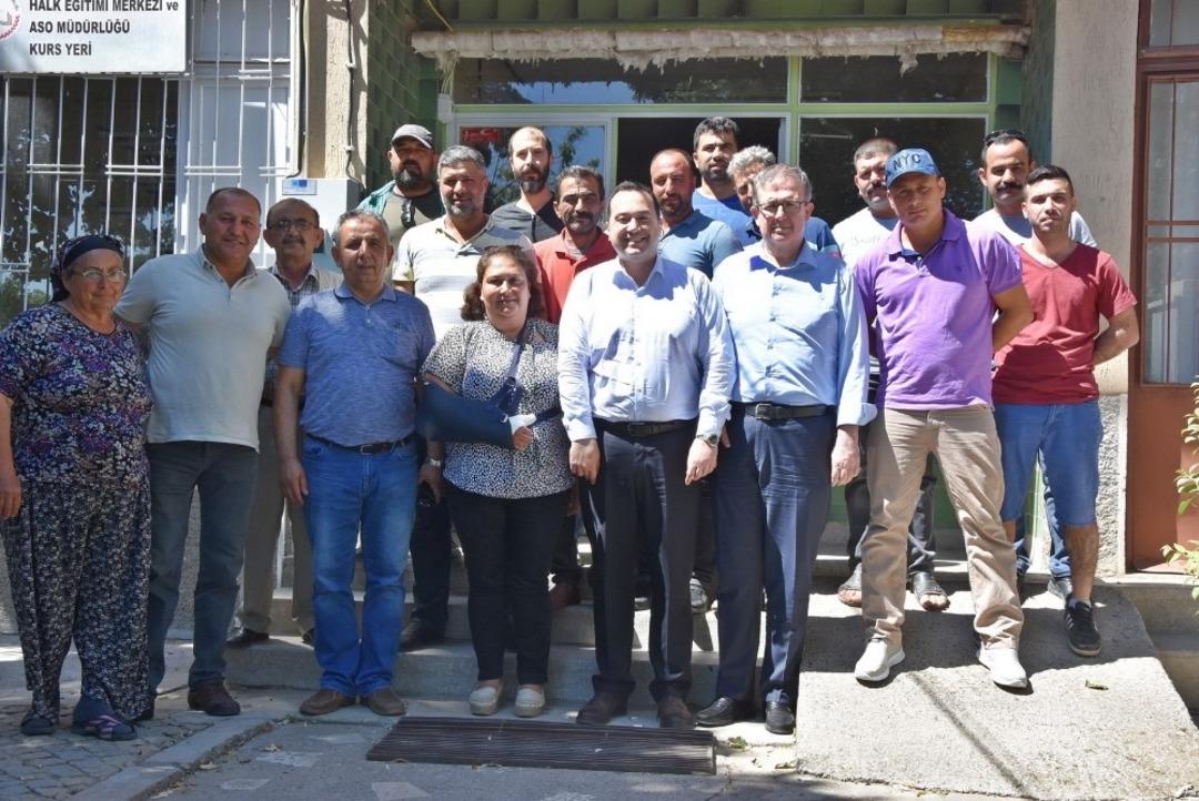 Akhisarlılar mahallelerinde s&ouml;z sahibi olmaya başladı